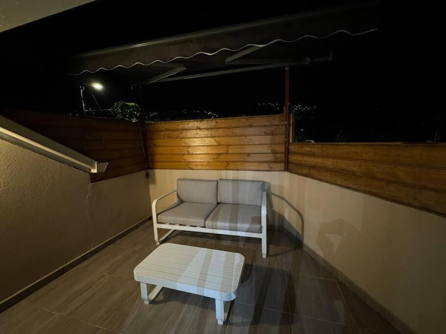 Grand Studio Charmant, Tout Equipe… サン＝ドニ エクステリア 写真